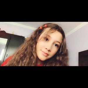 Meet your Posher, Georgina